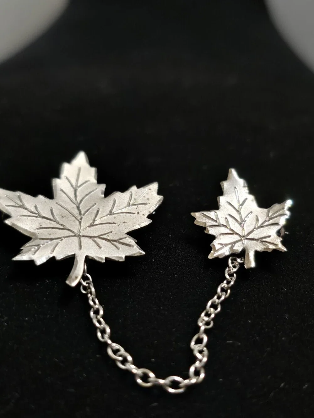 Sterling Silver Double Maple Leaf Linked Brooch  Pin 925